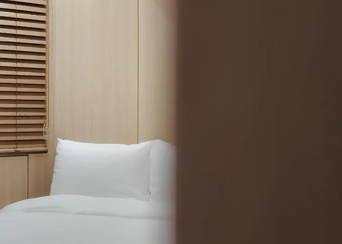 Check Apartment *